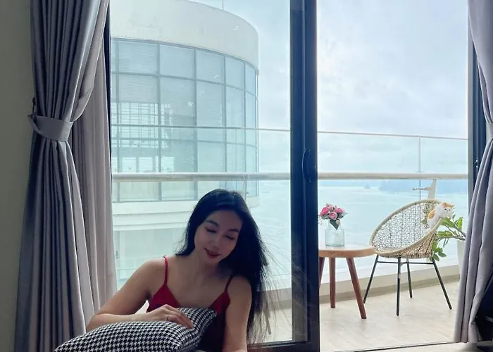 Khách sạn hẻo lánh The Sea View Sandy- Duplex Homestay- Citadines Marina