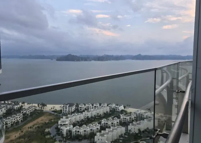 The Sea View Sandy- Duplex Homestay- Citadines Marina Khách sạn hẻo lánh Hạ Long